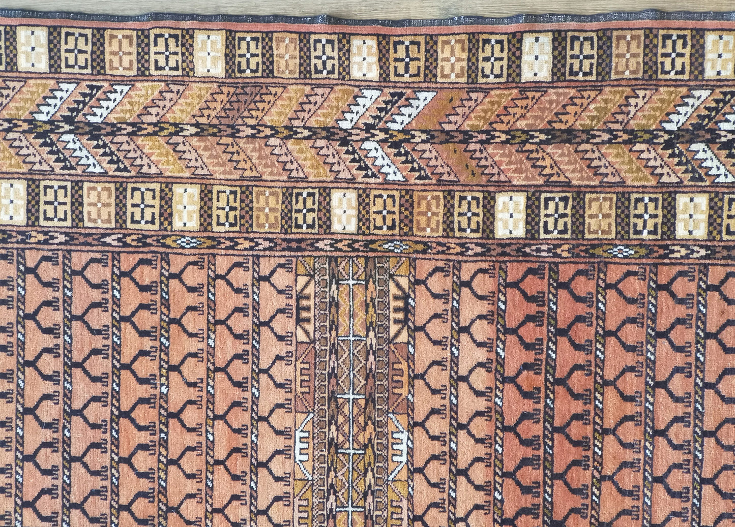 Semi-Antique Afghan Kunduz Rug