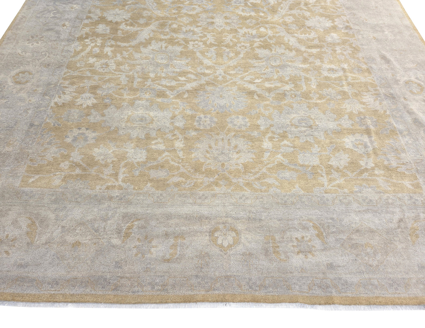 Ushak Rust Rug