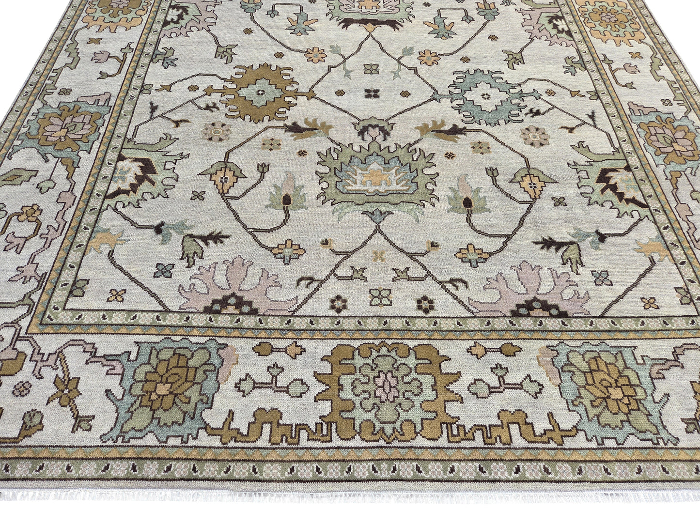 Indian Ushak Rug