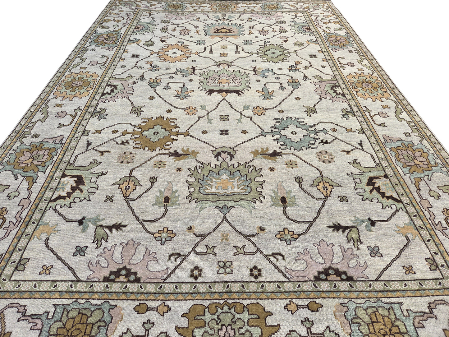 Indian Ushak Rug