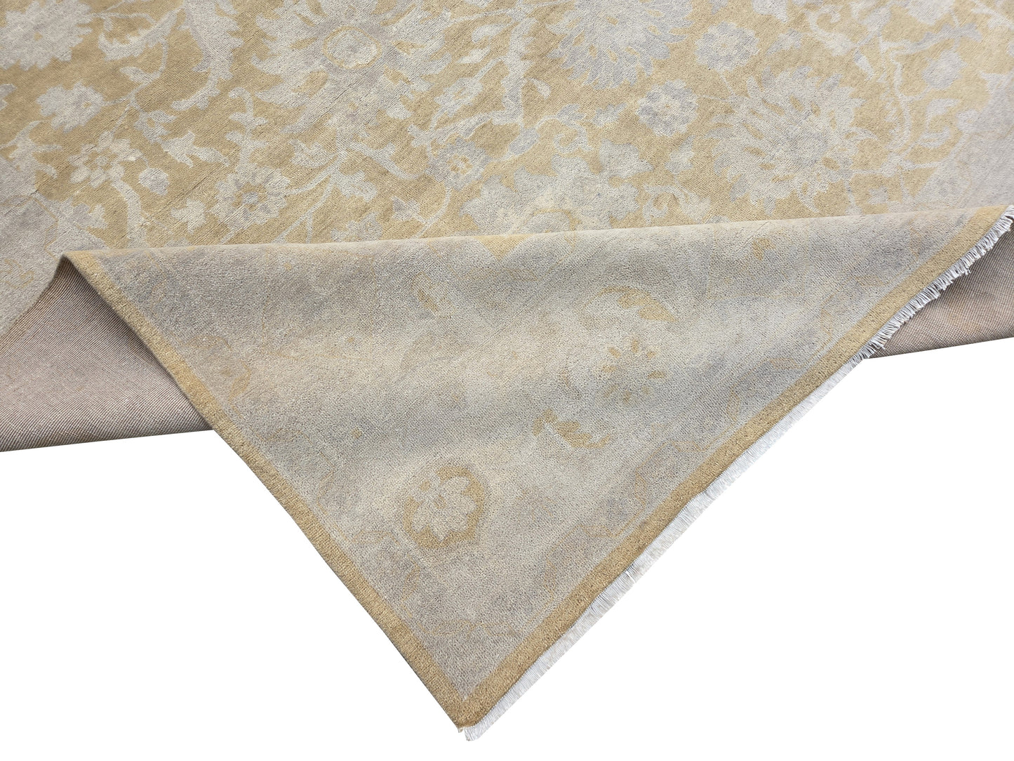 Ushak Rust Rug