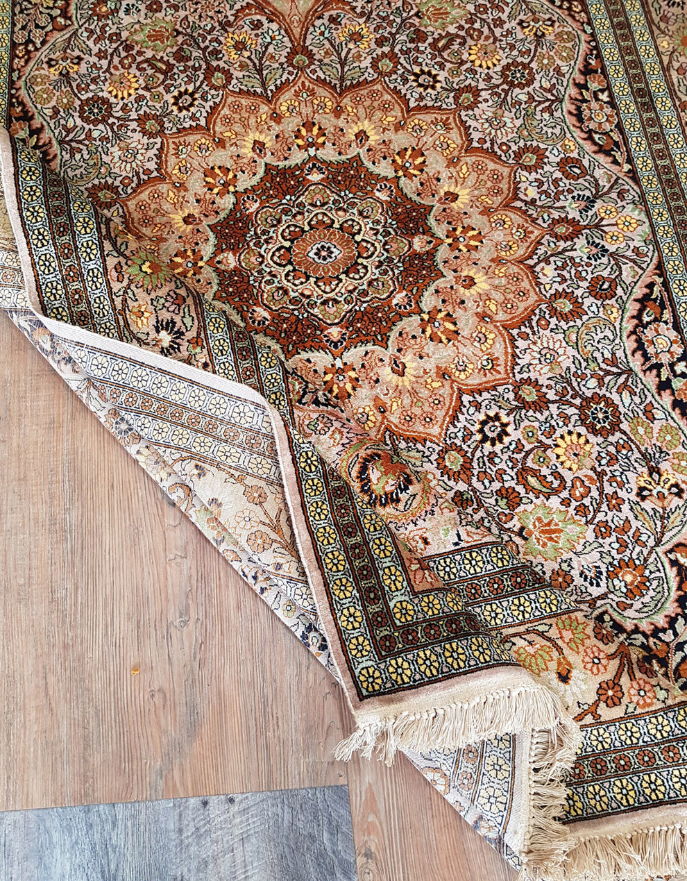 Hand-Knotted Indian Kashmir Silk Rug - Ref: 2620 - 216 x 154cm – Little ...