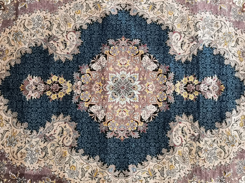 Hand-Knotted Chinese Qom Silk Rug - Ref: 2674 - 202 x 142cm – Little-Persia