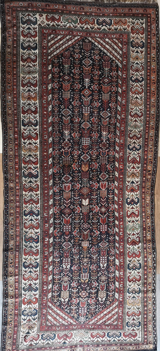 A Guide to Shiraz Rugs: The Essence of Nomadic Artistry – Little-Persia