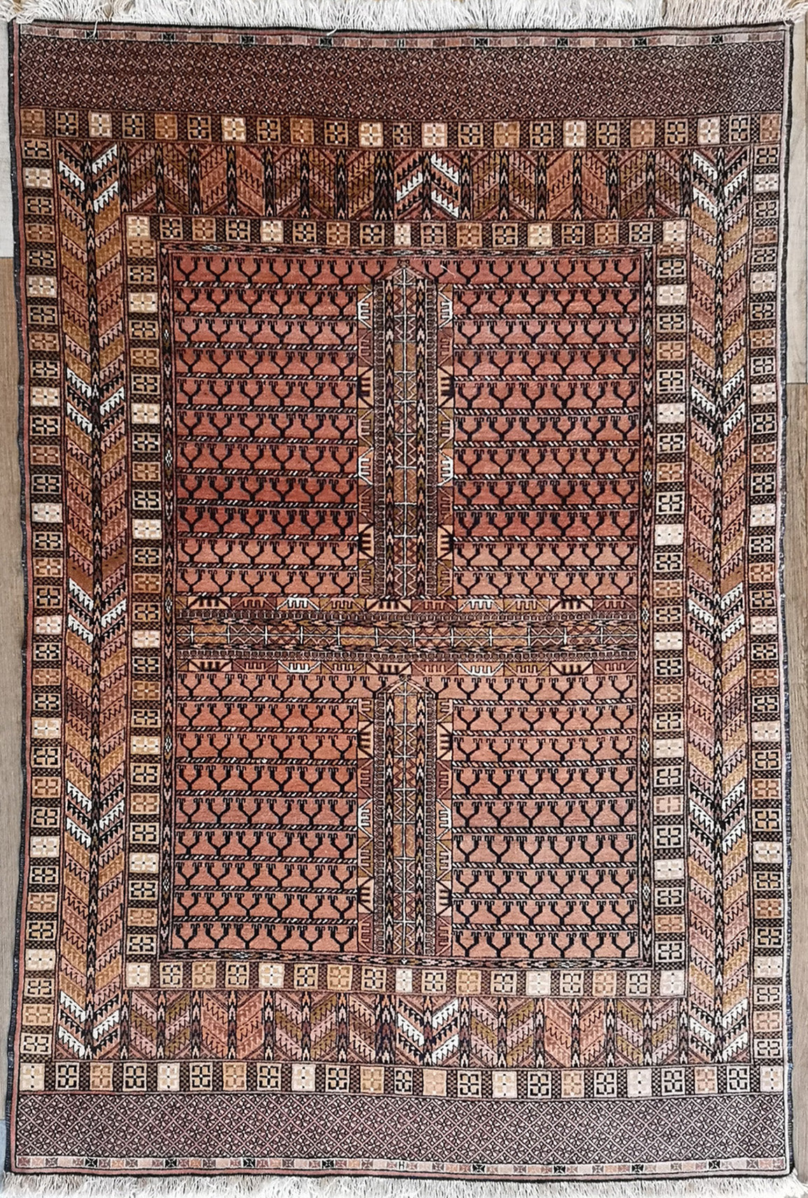 Semi-Antique Afghan Kunduz Rug